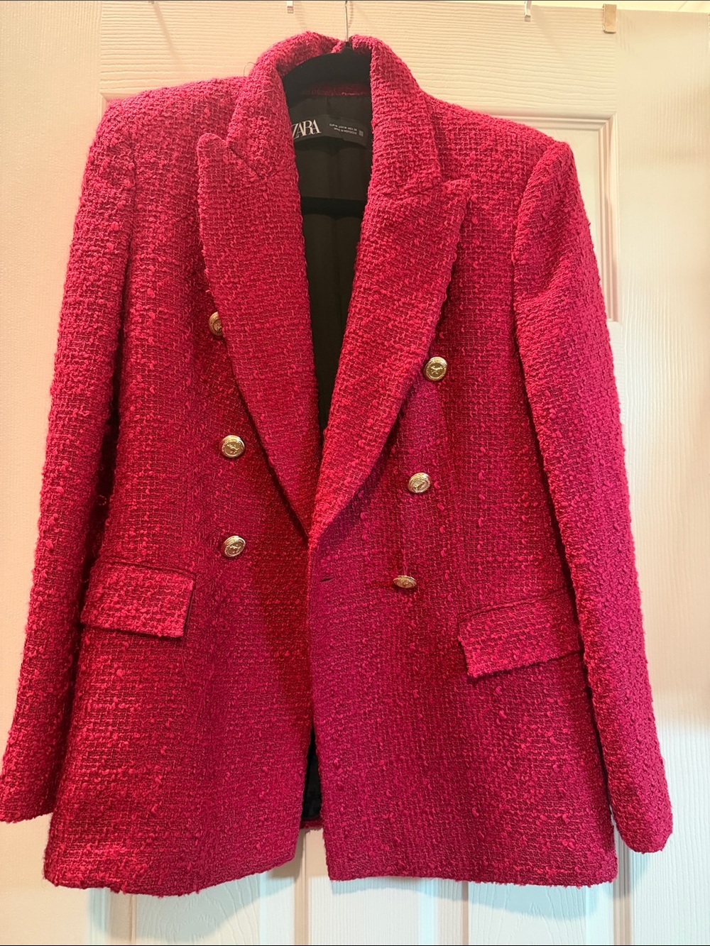 Zara Double-Breasted Hot Pink Bouclé Blazer